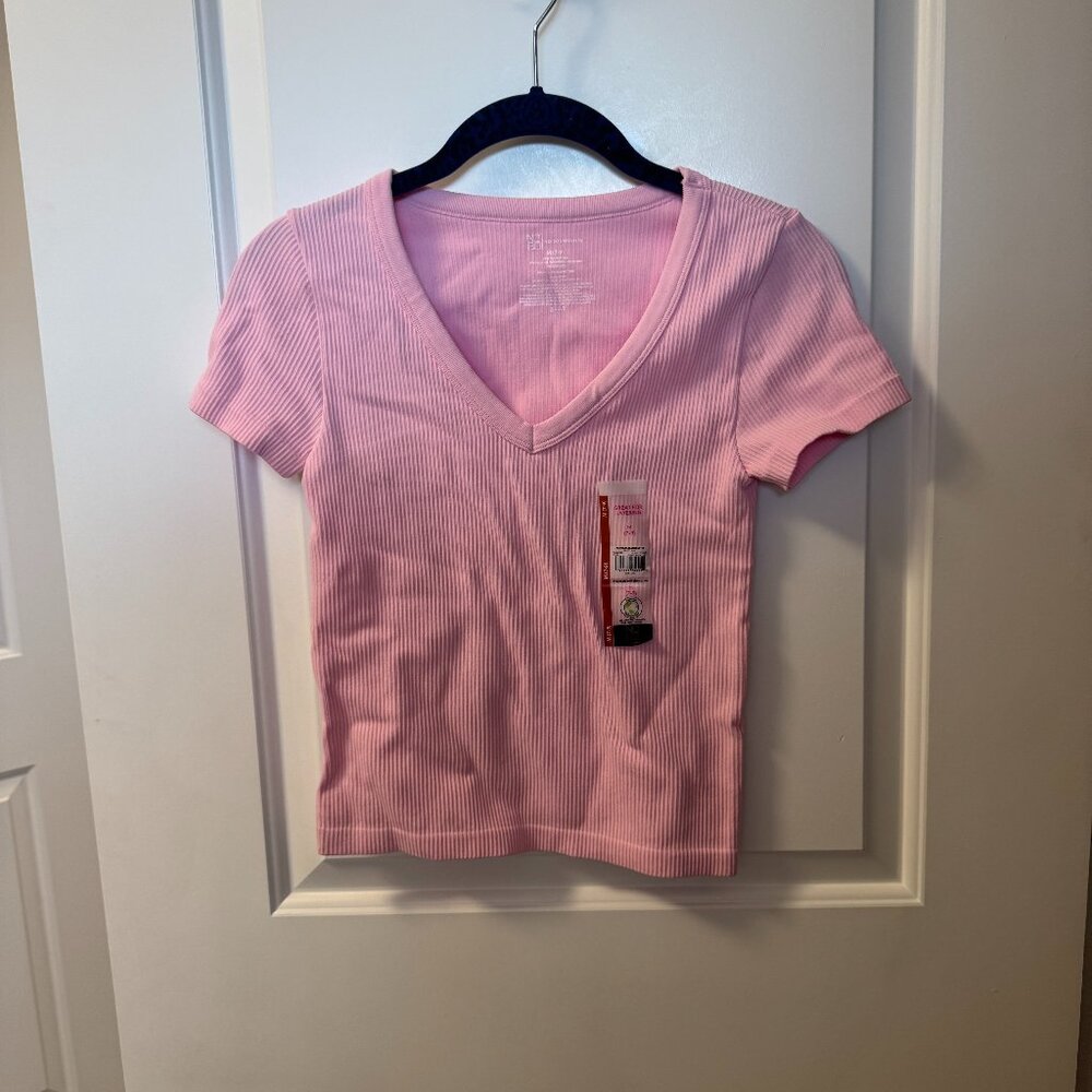 NWT No Boundaries Pastel Pink Tee  Size M